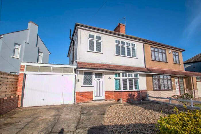 3 Bedroom Semi-Detached House To Rent In Selwyn Crescent, Welling, DA16