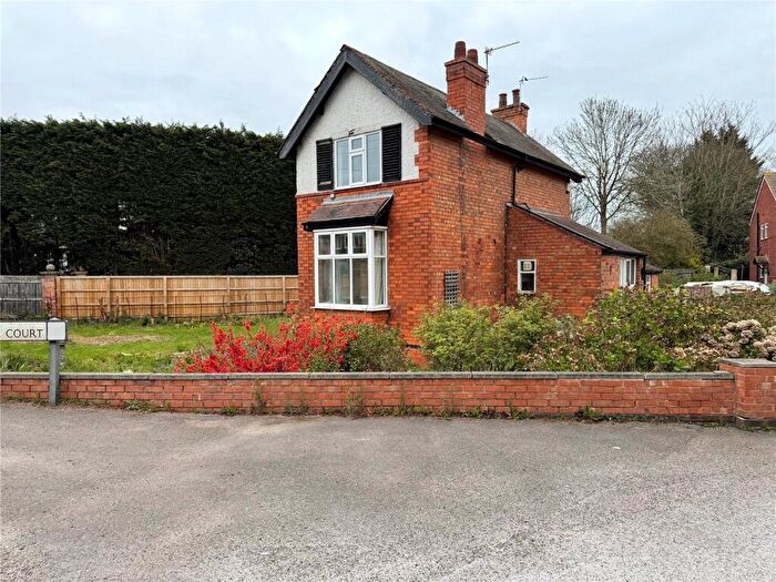 2 Bedroom Detached House To Rent In Radcliffe Road, West Bridgford, Nottingham, Nottinghamshire, NG2