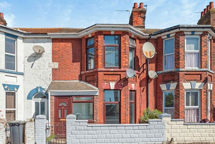 3 Bedroom Terraced House For Sale In Barrack Road, Great Yarmouth, NR30