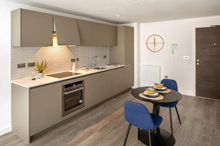 1 Bedroom Apartment To Rent In Landrow Place, Lionel Street, Birmingham, B3
