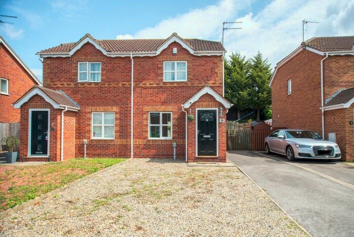 2 Bedroom Semi-Detached House To Rent In Mast Drive, Hull, East Riding Of Yorkshire, HU9