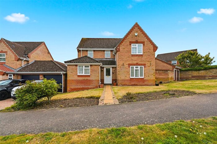 4 Bedroom Detached House For Sale In Fiennes Road, Norwich, Norfolk, NR7