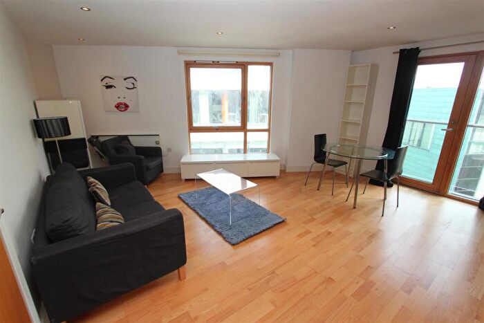 1 Bedroom Flat To Rent In Crozier House, Leeds Dock, LS10