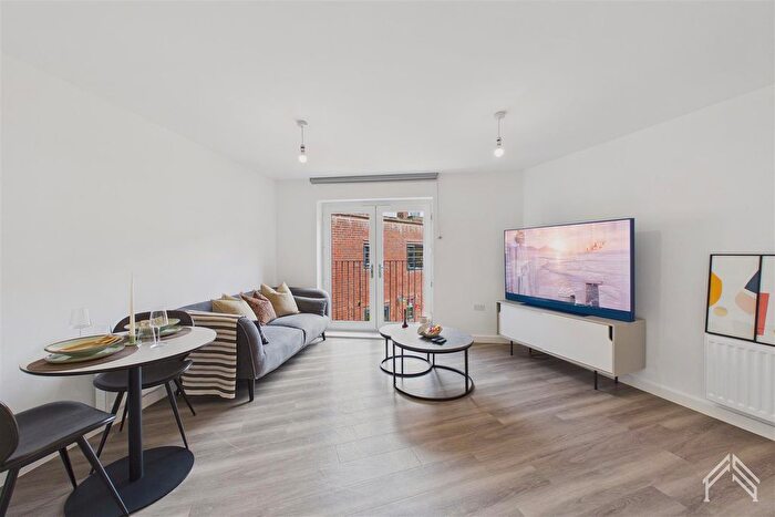 1 Bedroom Flat To Rent In Pemberton House, Sherborne Place, B16