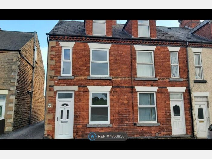 3 Bedroom End Of Terrace House To Rent In Carey Road, Nottingham, NG6