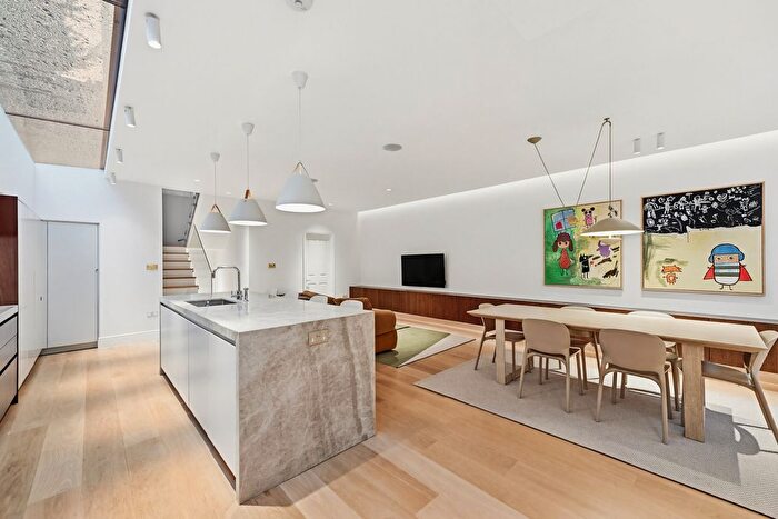 4 Bedroom Terraced House To Rent In Oakley Street, London, SW3