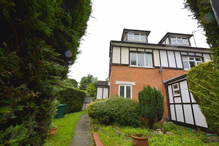 3 Bedroom Semi-Detached House To Rent In Rickard Close, London, NW4