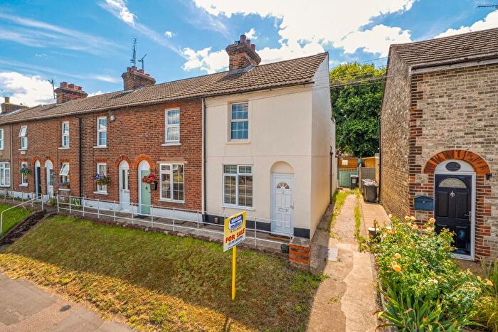 3 Bedroom End Of Terrace House For Sale In London Road, Larkfield, Aylesford, ME20
