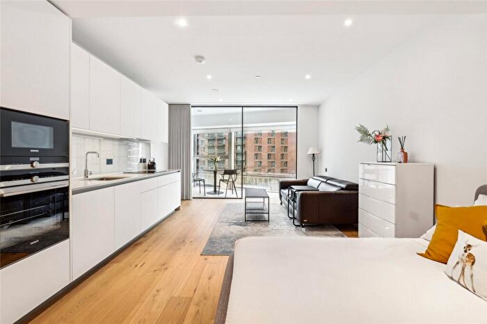 1 Bedroom Apartment To Rent In Electric Boulevard, London, SW11