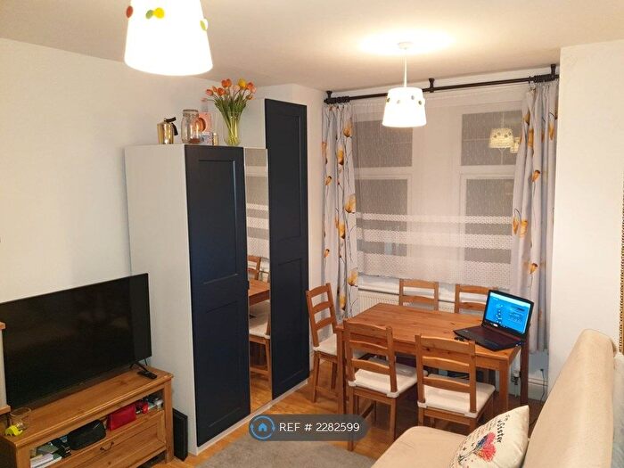 1 Bedroom Flat To Rent In Fernlea Road, Mitcham, CR4