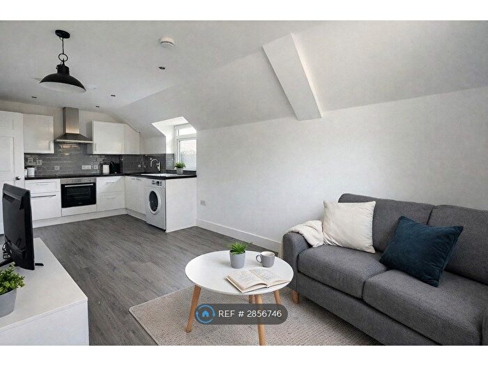 2 Bedroom Flat To Rent In Paynes Road, Southampton, SO15