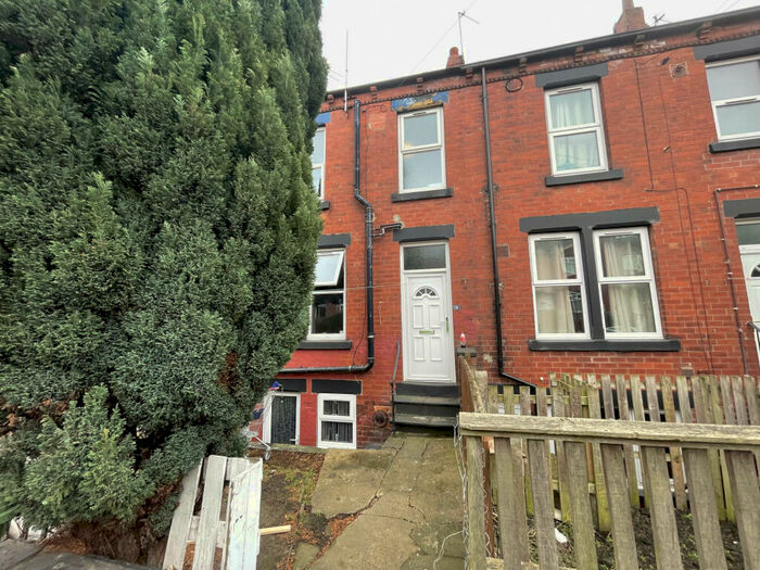 1 Bedroom Terraced House To Rent In Colwyn Mount, Leeds, West Yorkshire, LS11