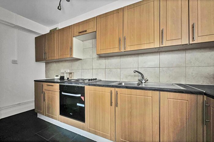 2 Bedroom Flat To Rent In Albany Road, Coventry, CV5