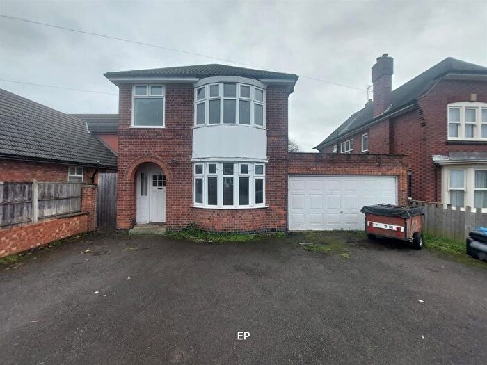 3 Bedroom Detached House To Rent In Stanley Drive, Hmberstone, Leicester, LE5