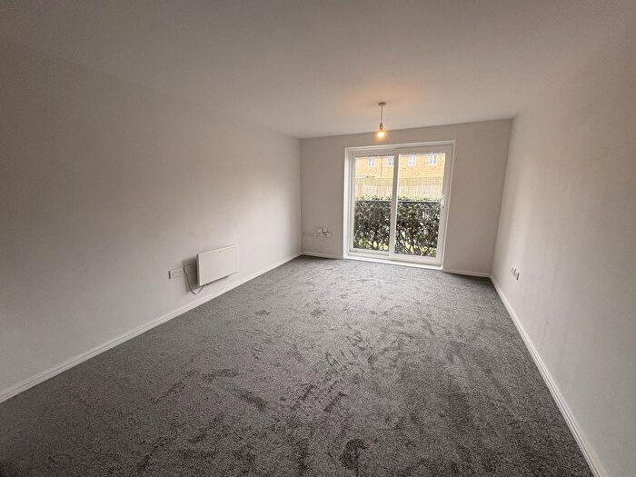 2 Bedroom Flat To Rent In Monks Place, Warrington, WA2