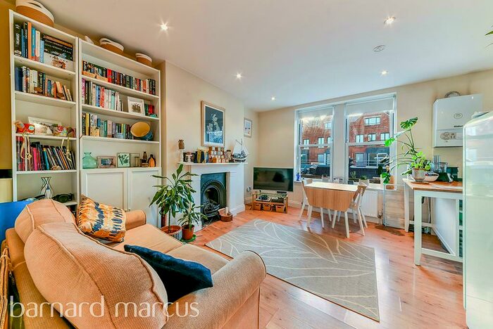 1 Bedroom Apartment To Rent In Archway Road, Highgate, N6