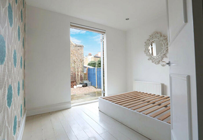 2 Bedroom Apartment To Rent In College Road, London, NW10