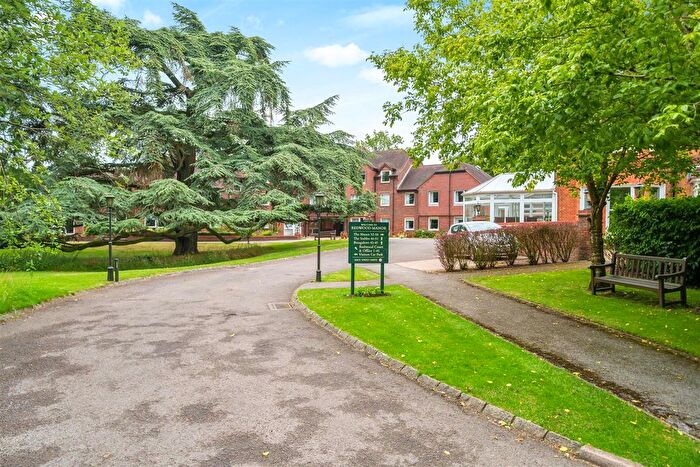 1 Bedroom Detached Bungalow To Rent In Tanners Lane, Haslemere, GU27