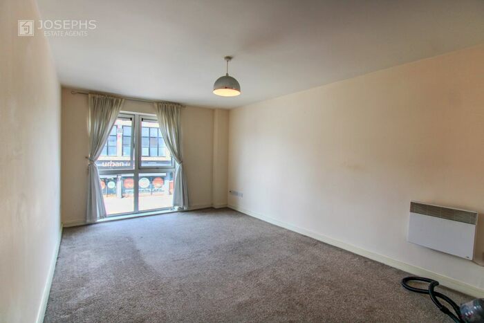2 Bedroom Flat To Rent In Marsden Road, Bolton, BL1