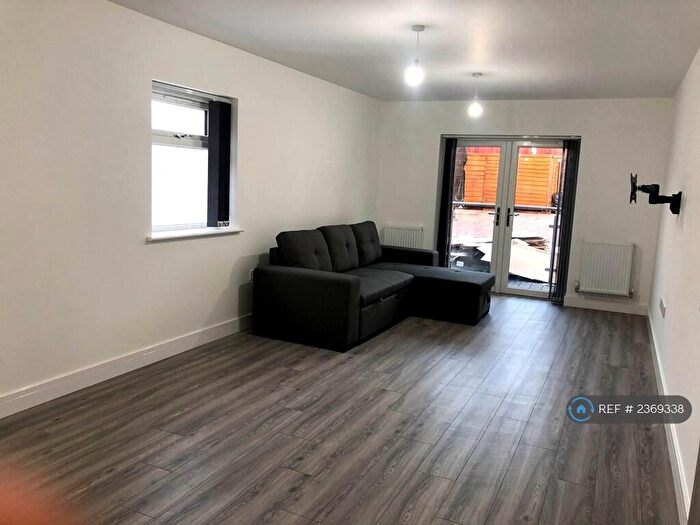 1 Bedroom Flat To Rent In Saffron Lane, Leicester, LE2