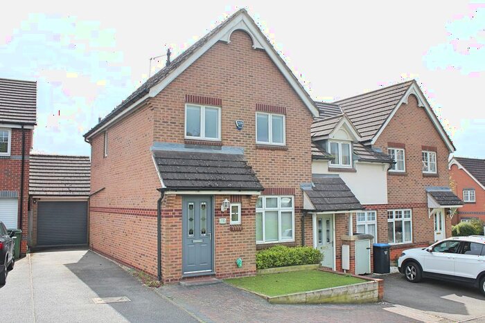 3 Bedroom Semi-Detached House To Rent In Deacon Close, Market Harborough, LE16