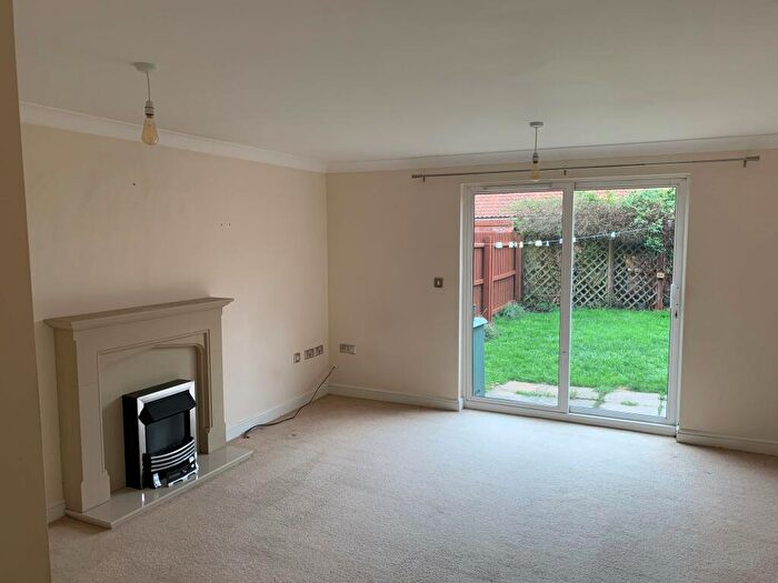 3 Bedroom Terraced House To Rent In Ash Tree Way, Bassingham, LN5