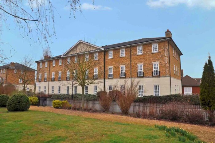2 Bedroom Flat To Rent In Merrivale Square, Waterside, OX2