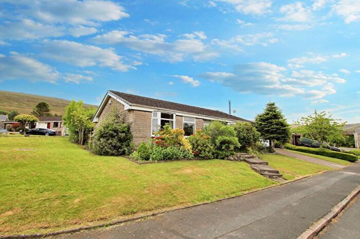 3 Bedroom Detached Bungalow For Sale In Harvelin Park, Todmorden, OL14