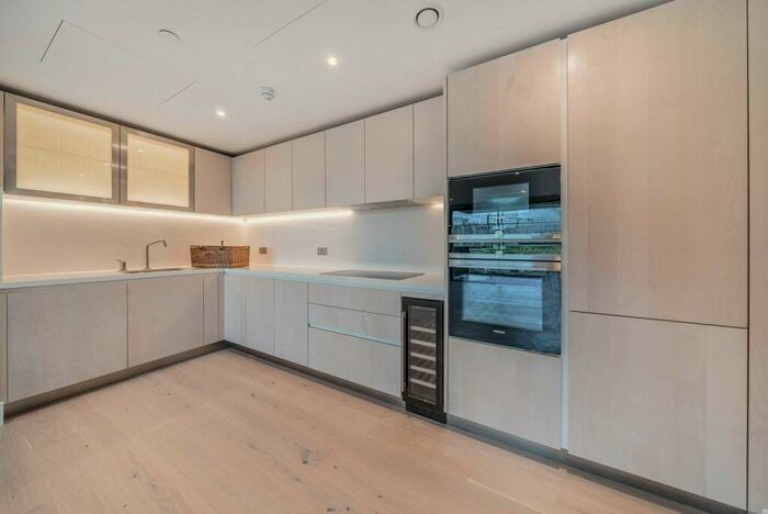 2 Bedroom Flat To Rent In Palmer Road, Battersea Power Station, London, SW11