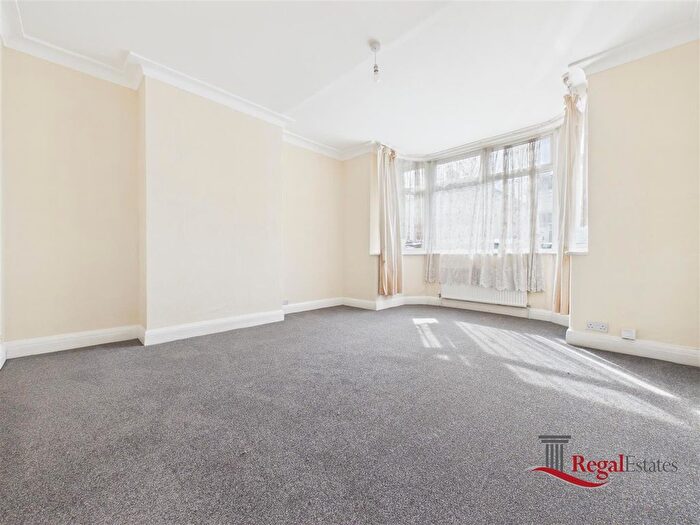 4 Bedroom Property To Rent In Chartley Avenue, London, NW2