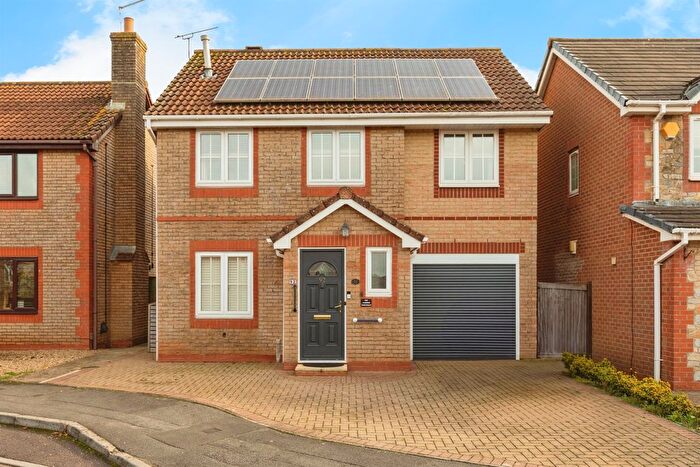 4 Bedroom Detached House For Sale In Long Croft, Yate, Bristol, BS37