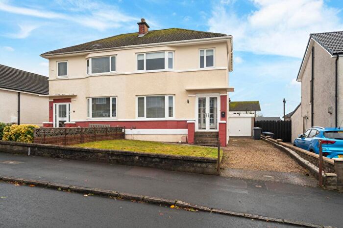 3 Bedroom Semi-Detached House To Rent In Duart Drive, Elderslie, PA5