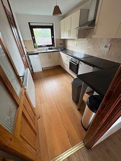 2 Bedroom Flat To Rent In Split Level Apartment, Hartington Close, Harrow, HA1