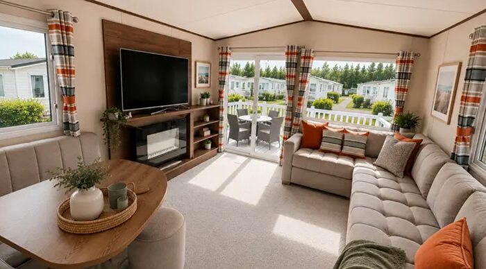 3 Bedroom Park Home For Sale In Birchington Vale Holiday Park, CT7