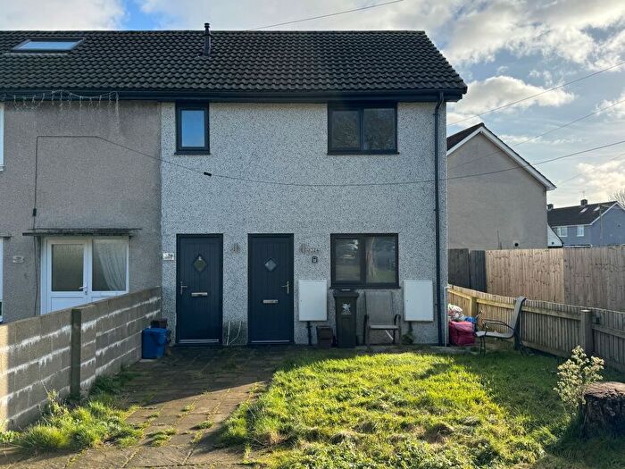 2 Bedroom Flat For Sale In A Amp; B Trebanog Crescent, Rumney, Cardiff, CF3