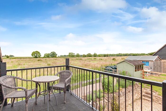 Flat To Rent In Netherton, OX13