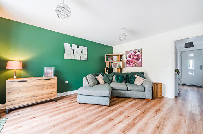 3 Bedroom End Of Terrace House For Sale In Damson Path, Taw Hill, Wiltshire, SN25