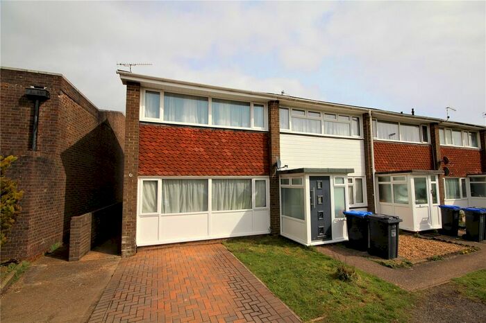 2 Bedroom End Of Terrace House To Rent In Meadow Lane, Lancing, West Sussex, BN15