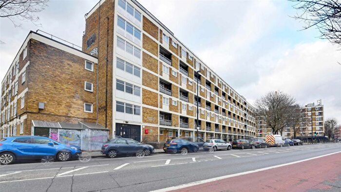 1 Bedroom Flat For Sale In Sovereign House, Cambridge Heath Road, Whitechapel, E1