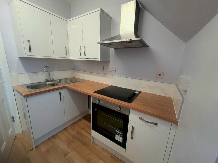 1 Bedroom Flat To Rent In Dean Terrace, Southwick, Sunderland, SR5