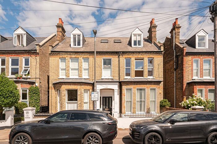 2 Bedroom Flat For Sale In Lysias Road, Nightingale Triangle, London, SW12