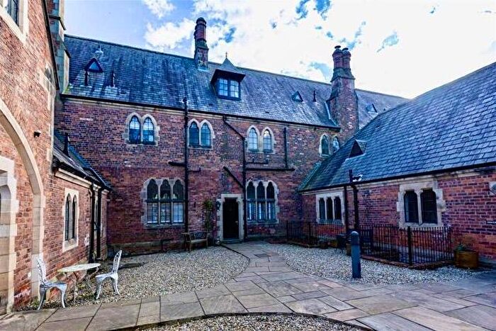 5 Bedroom Terraced House For Sale In St. Clare's Court, Darlington, DL3