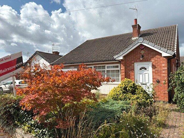 3 Bedroom Bungalow For Sale In Redbourne Drive, Nottingham, Nottinghamshire, NG8