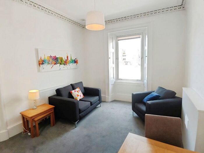 2 Bedroom Flat To Rent In Duncan Street, Edinburgh, EH9