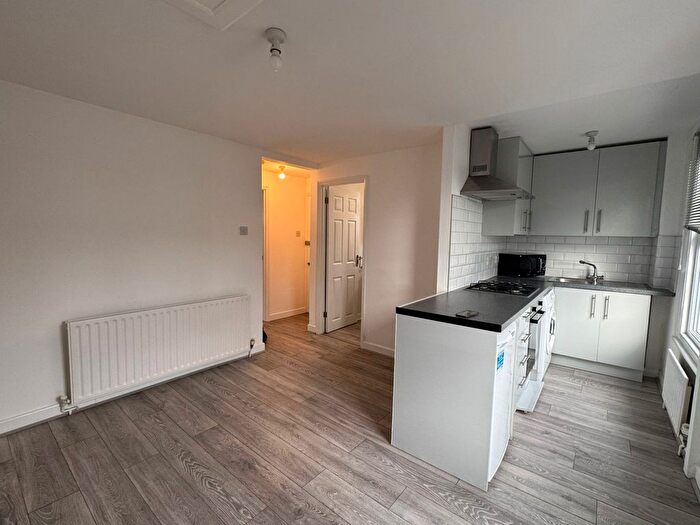 1 Bedroom Flat To Rent In Dartmouth Road, London, SE23