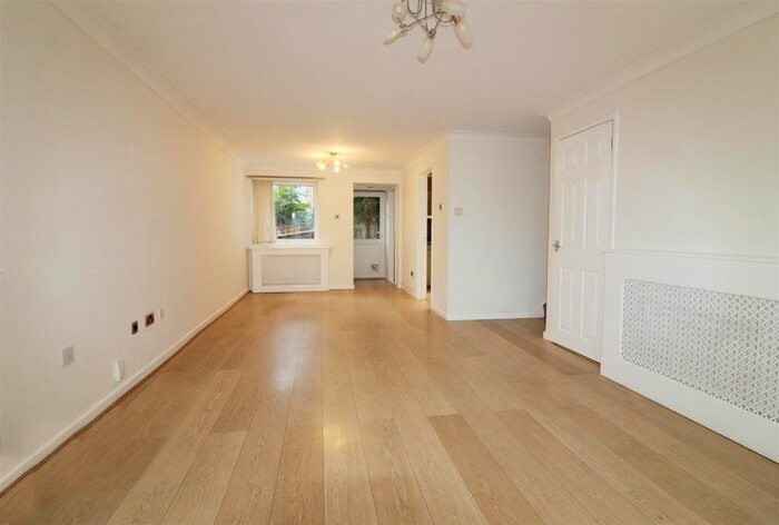 3 Bedroom Semi-Detached House To Rent In Goodrich Close, Caversham Park Village, Reading, RG4