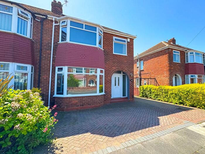 3 Bedroom Semi-Detached House For Sale In Southbrooke Avenue, Hartlepool, TS25
