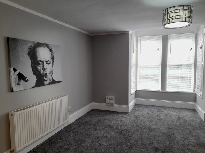 2 Bedroom Flat To Rent In Crossgreen Lane, Crossgates/Halton, LS15