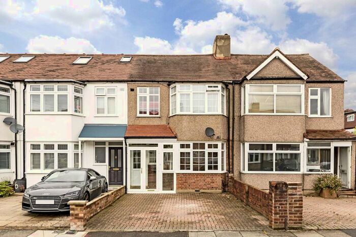 3 Bedroom Terraced House To Rent In Vincam Close, Twickenham, TW2