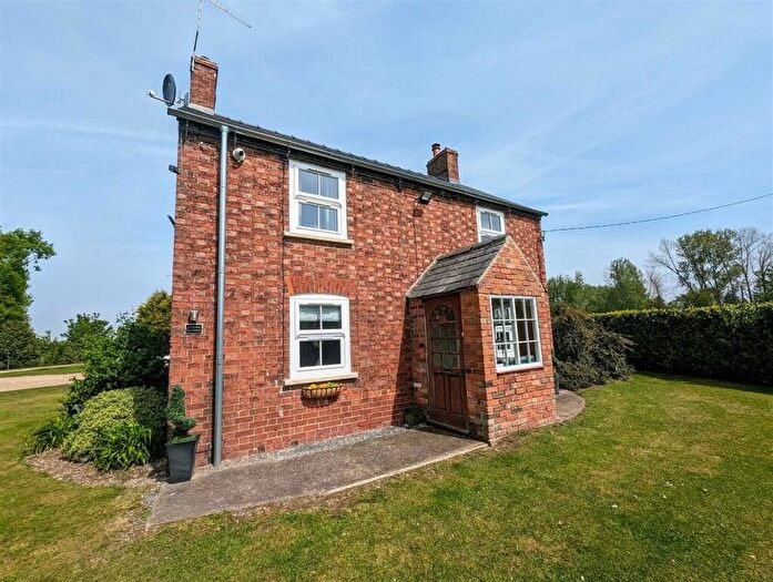 3 Bedroom Detached House For Sale In South Scarle, Newark, NG23